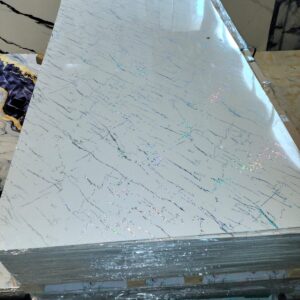 Panneau PVC marbre p23 blanc doré 244x122