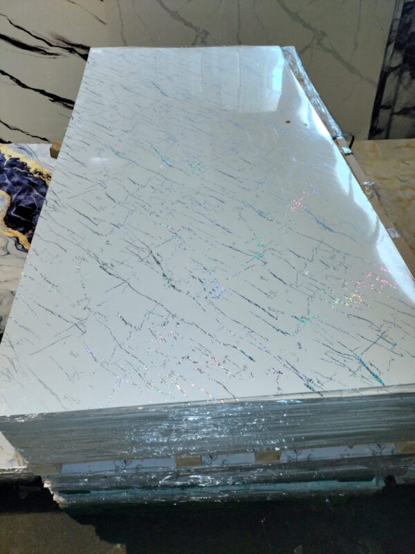Panneau PVC marbre p23 blanc doré 244x122