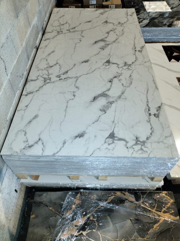 Panneau PVC marbre p9 blanc et gris 244x122