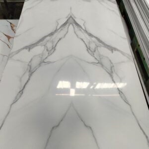 Panneau PVC marbre blanc et gris 244x122 CM – Image 2