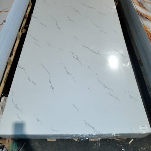Panneau Mural PVC marbre Blanc avec tache grise 244x122 cm